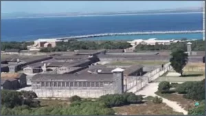 Robben Eiland: A Prison Island's Intriguing History